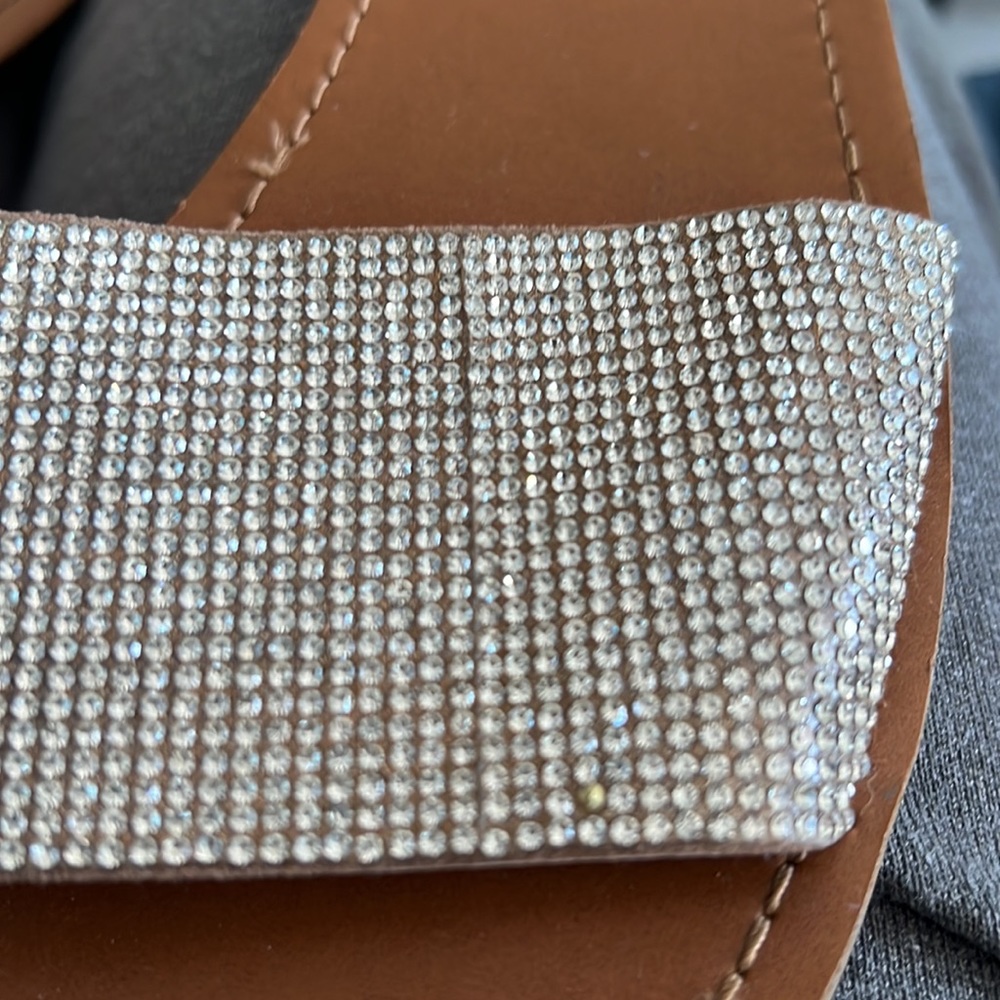 🔹 Steve Madden Rhinestone Slides - Picture 9 of 10